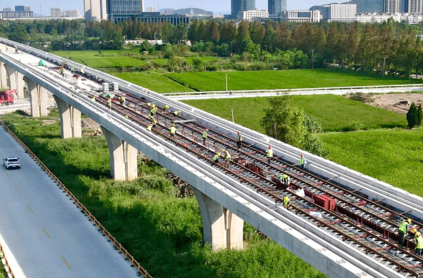 ��ʽ�_ʼ�܉ʩ���������F·��ɽ�����O(sh��)ӭ�����M(j��n)չ